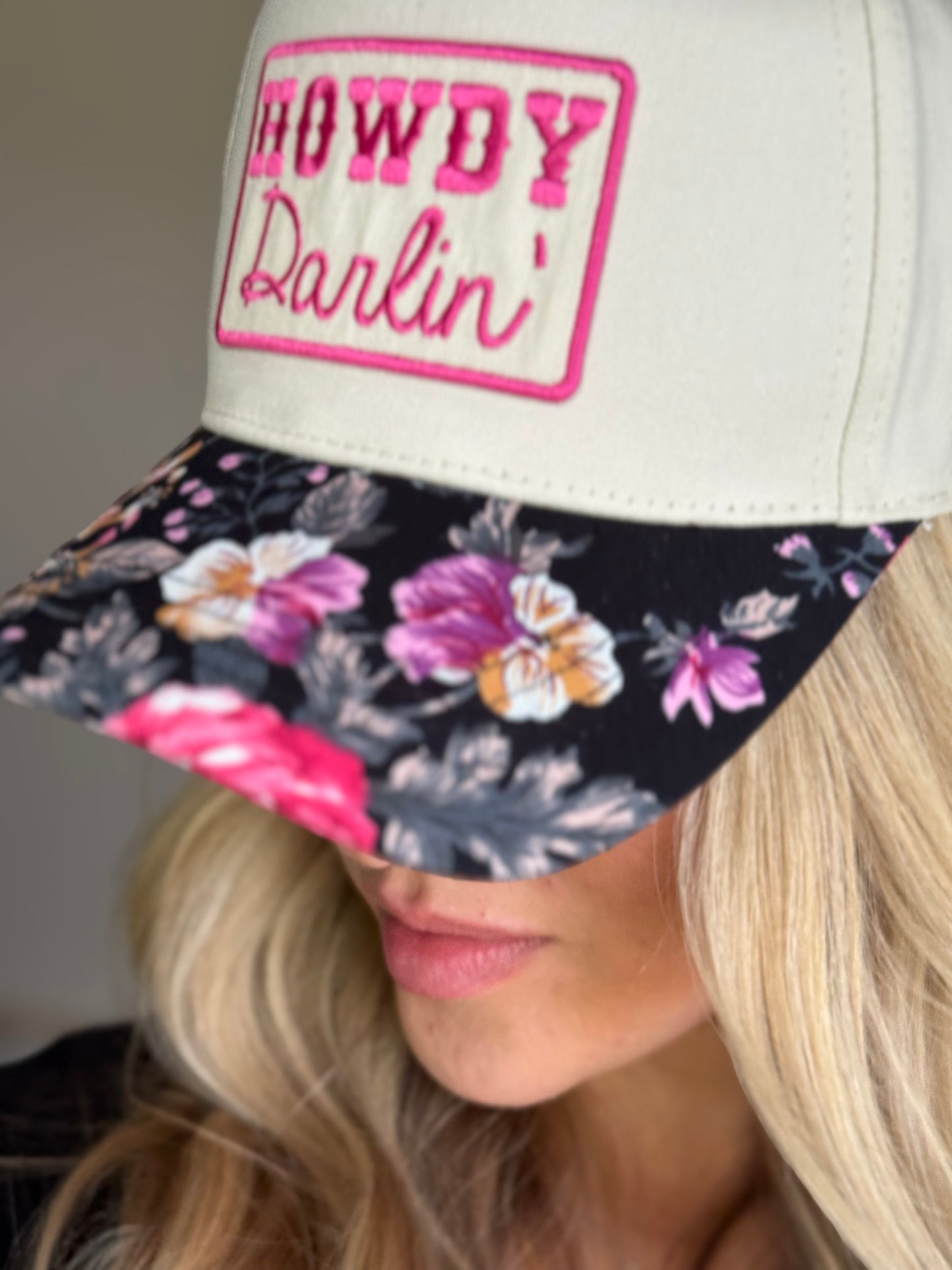 Howdy Darlin' Embroidery Patch Floral
Two-Tone Hat
